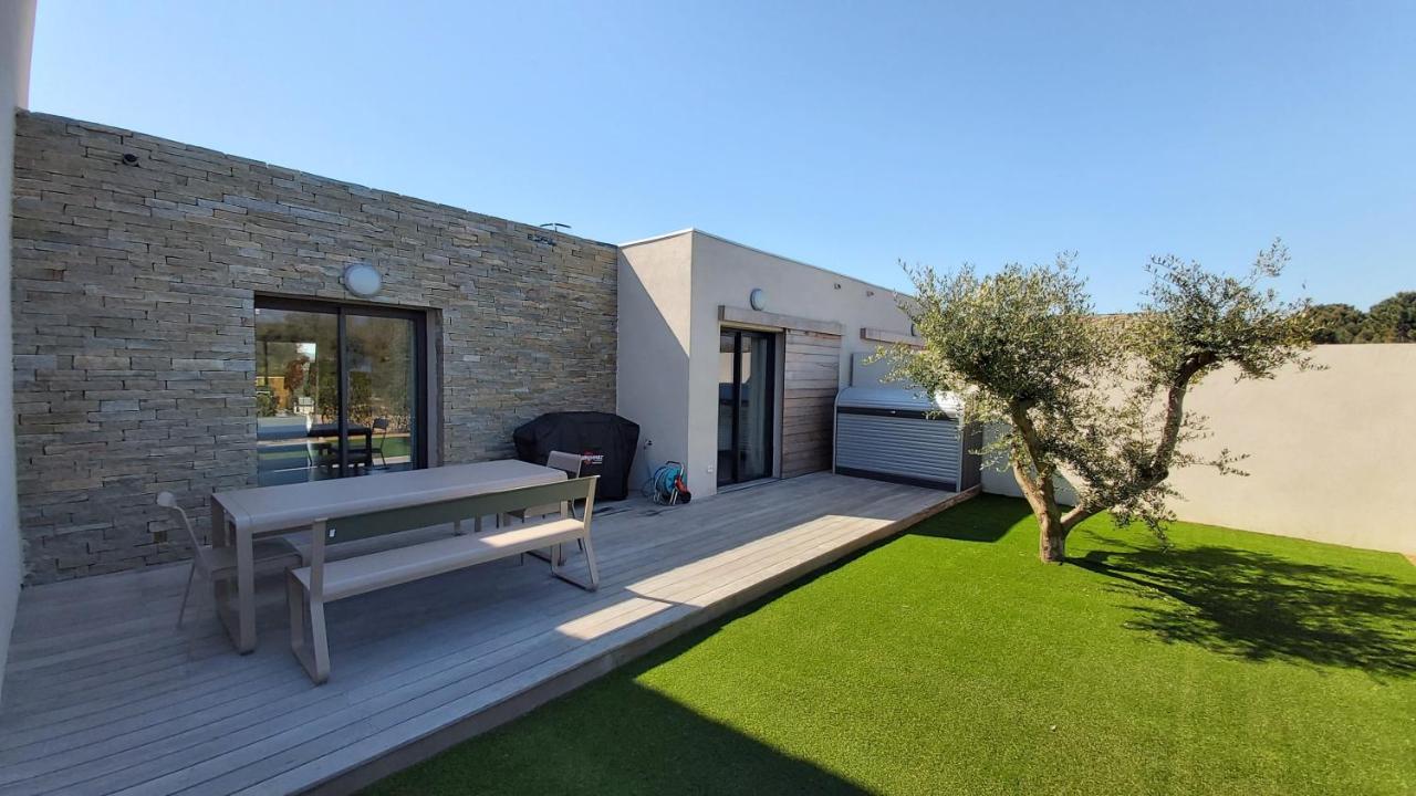 Villa Home Holiday A Cala Rossa 르씨 외부 사진