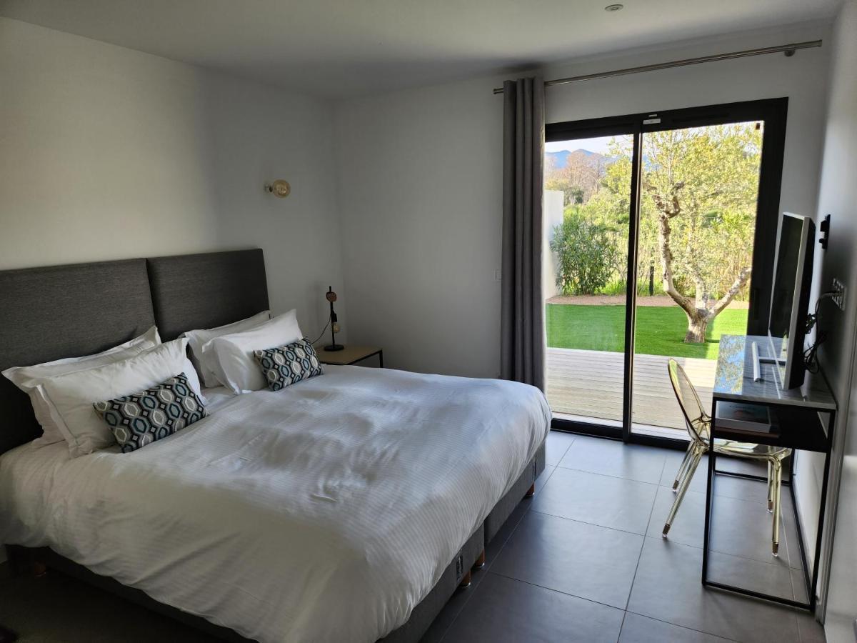 Villa Home Holiday A Cala Rossa 르씨 외부 사진